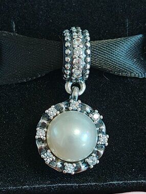 Authentic Pandora Everlasting Grace Pearl Dangle 791385P Retired